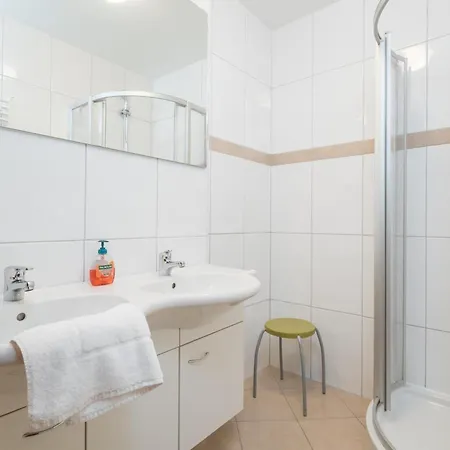 Hasenbach In - Out Daire *