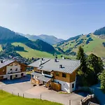 Hasenbach In - Out Saalbach-Hinterglemm